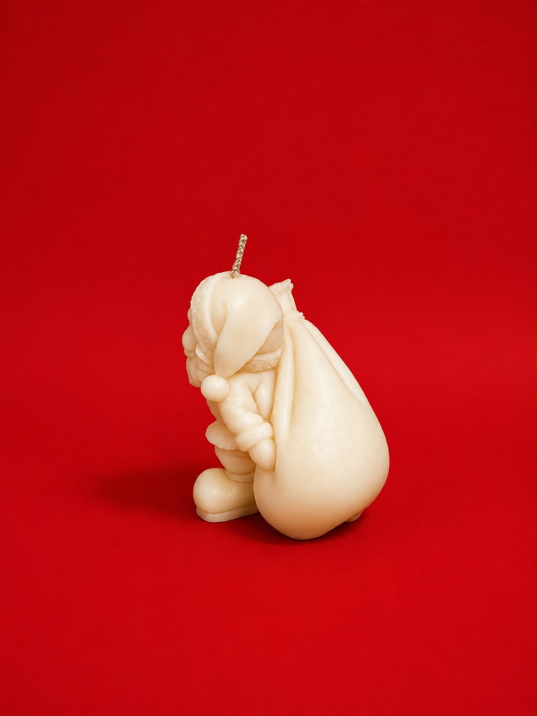 Santa Claus Christmas Candle – Sculptural Festive Mould Candle