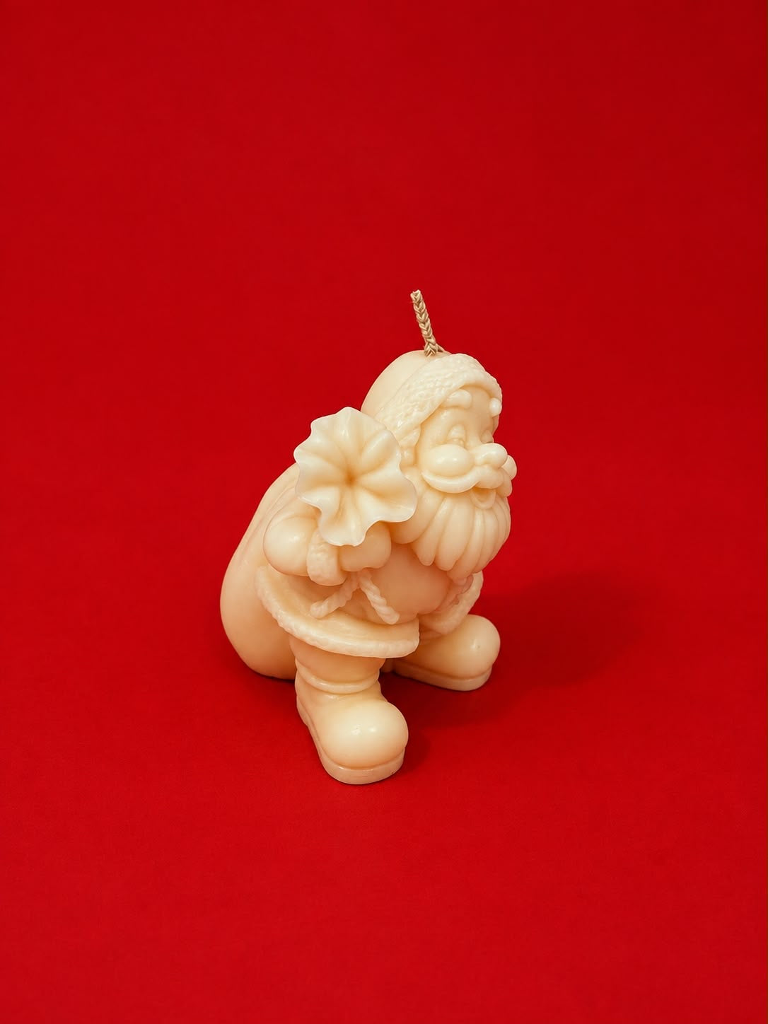 Santa Claus Christmas Candle – Sculptural Festive Mould Candle